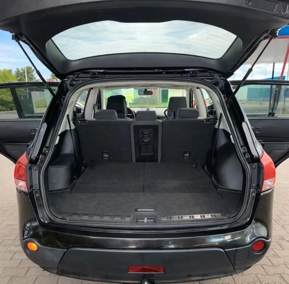 Gebraucht Nissan Qashqai +2 141 PS (103 kW) 2009 Schwarz SUV