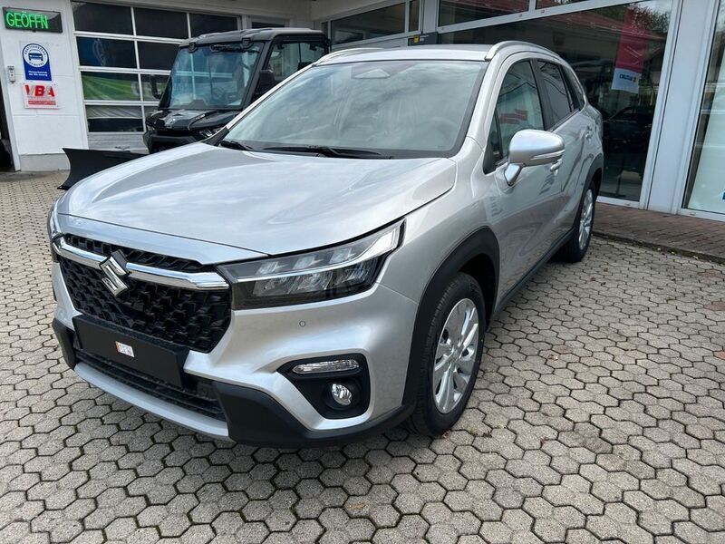 Silber Neu 2024 Suzuki SX4 S-Cross Comfort SUV | 27.990 € - Bild 1/4