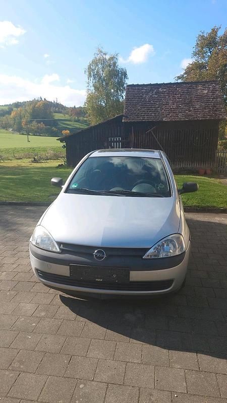 Silber Gebraucht 2001 Opel Corsa Kleinwagen | 450 € (Superpreis) - Bild 1/4
