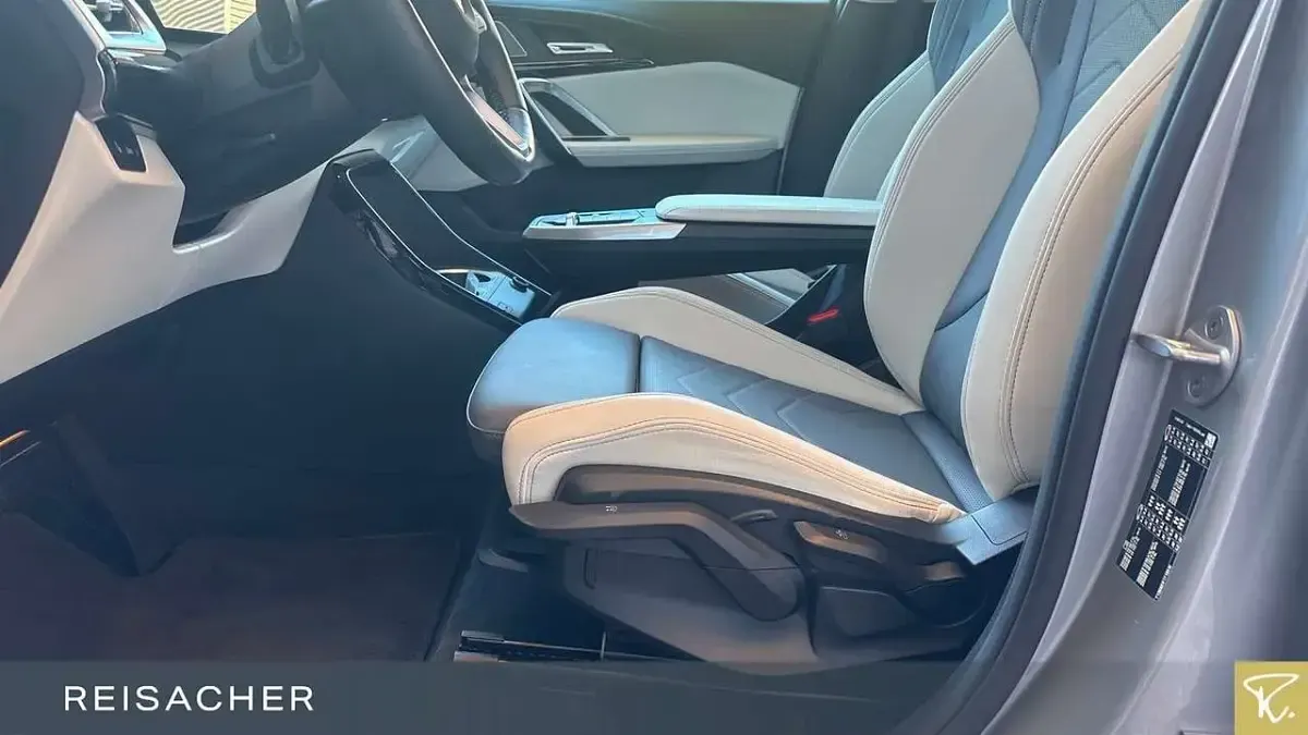Gebraucht BMW X1 Sport Line 170 PS (125 kW) 2025 Spacesilber metallic SUV