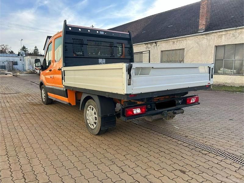 Gebraucht Ford Transit 131 PS (96 kW) 2018 Orange Van / Kleinbus