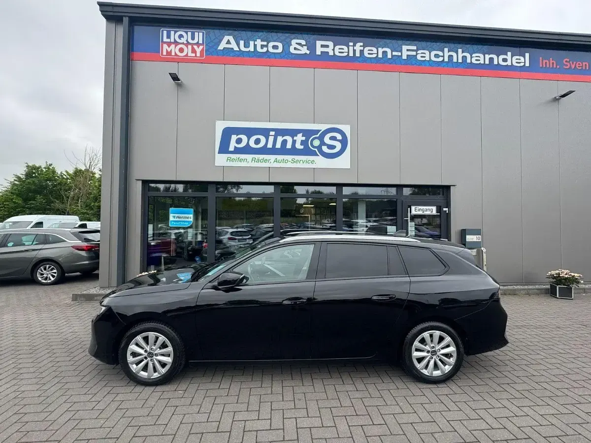 Gebraucht Opel Astra Elegance 131 PS (96 kW) 2024 Schwarz Kleinwagen