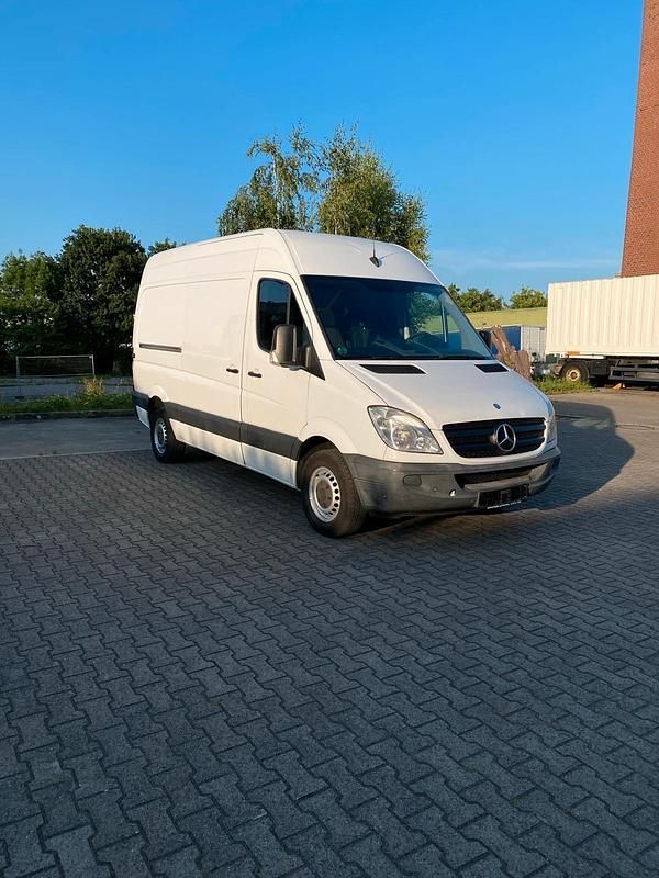 Weiß Gebraucht 2010 Mercedes Sprinter Van | 4.999 € (Fairer Preis) - Bild 1/4