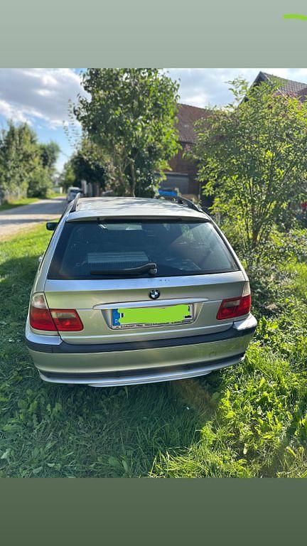 Grau Gebraucht 2004 BMW 318 Kombi | 1.845 € (Etwas zu teuer) - Bild 1/4