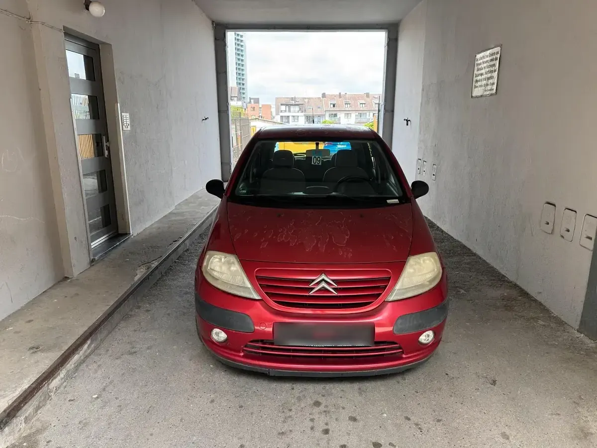 Używany Citroën C3 75 KM (55 kW) 2004 Pomarańczowy Sedan/Limuzyna