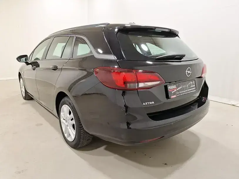 Gebraucht Opel Astra Edition 130 PS (95 kW) 2022 Onyx schwarz metallic Kombi