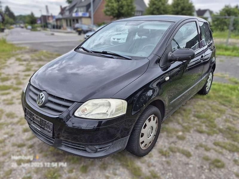 Gebraucht VW Fox 54 PS (39 kW) 2006 Schwarz Kleinwagen