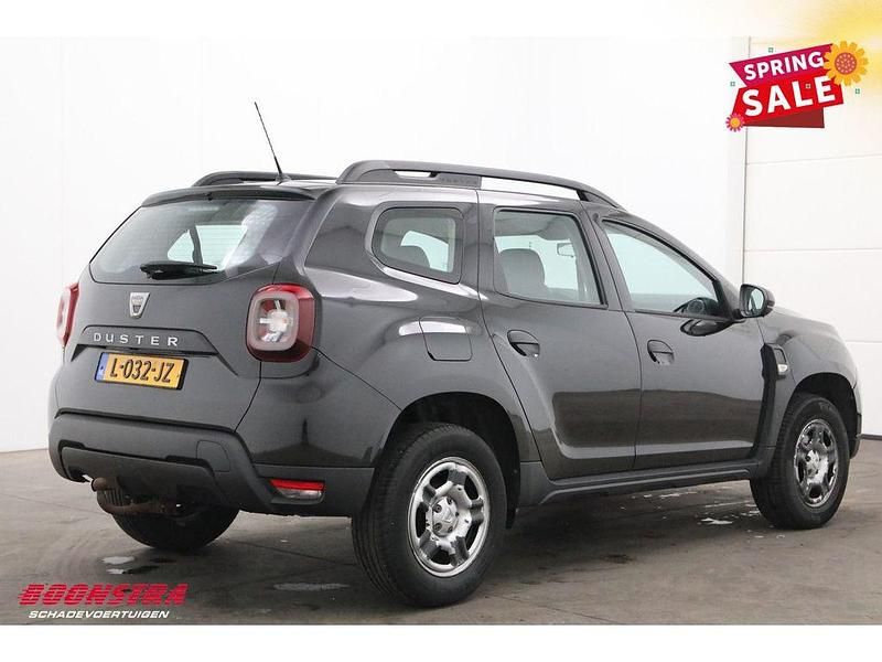 Gebraucht Dacia Duster Essentiel 131 PS (96 kW) 2021 Schwarz SUV
