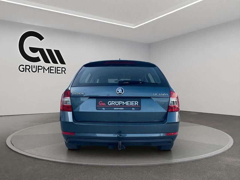 Gebraucht Skoda Octavia Ambition 116 PS (85 kW) 2017 Grau Kombi