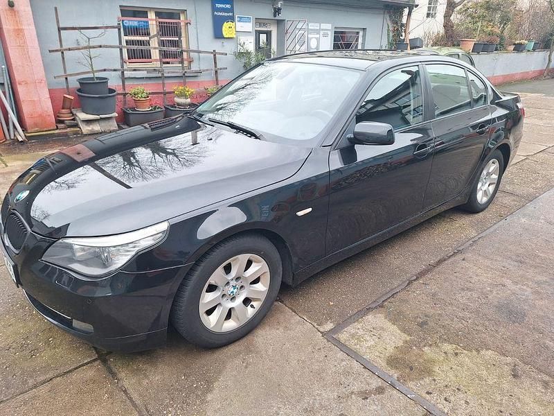 Gebraucht BMW 525 218 PS (160 kW) 2009 Schwarz Limousine