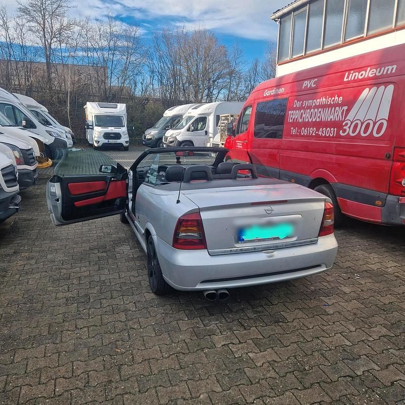 Gebraucht Opel Astra Cabriolet 147 PS (108 kW) 2002 Grau Cabrio