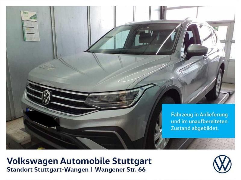 Pyrit silber metallic Gebraucht 2022 VW Tiguan Allspace Life SUV | 29.730 € (Fairer Preis) - Bild 1/4