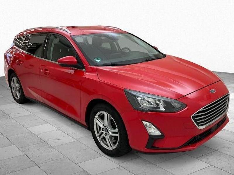Gebraucht Ford Focus Cool & Connect 140 PS (102 kW) 2022 Rot Limousine