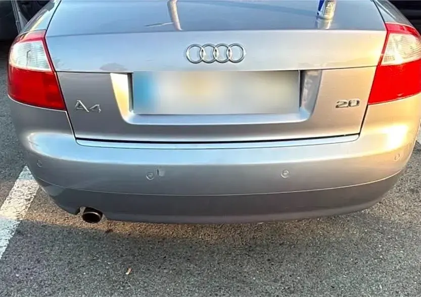 Gebraucht Audi A4 131 PS (96 kW) 2004 Grau Limousine
