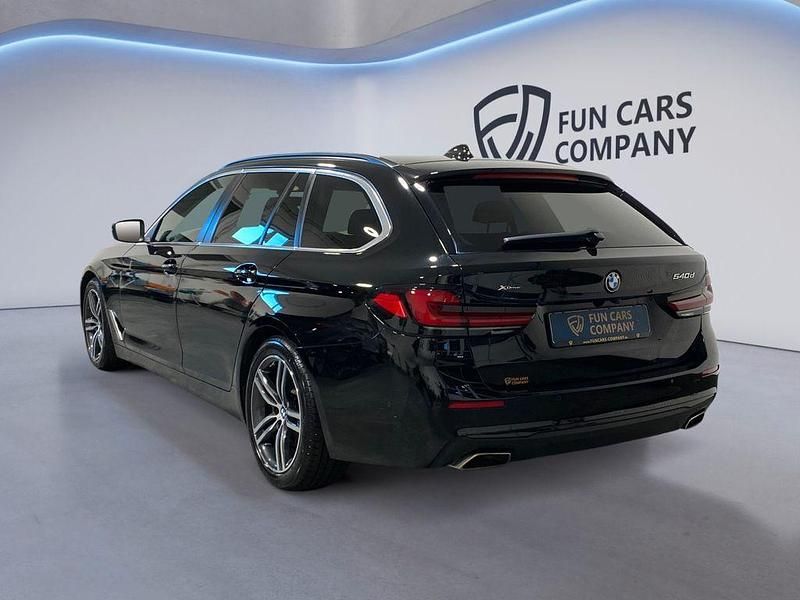 Gebraucht BMW 540 Performance 340 PS (250 kW) 2022 Schwarz Kombi