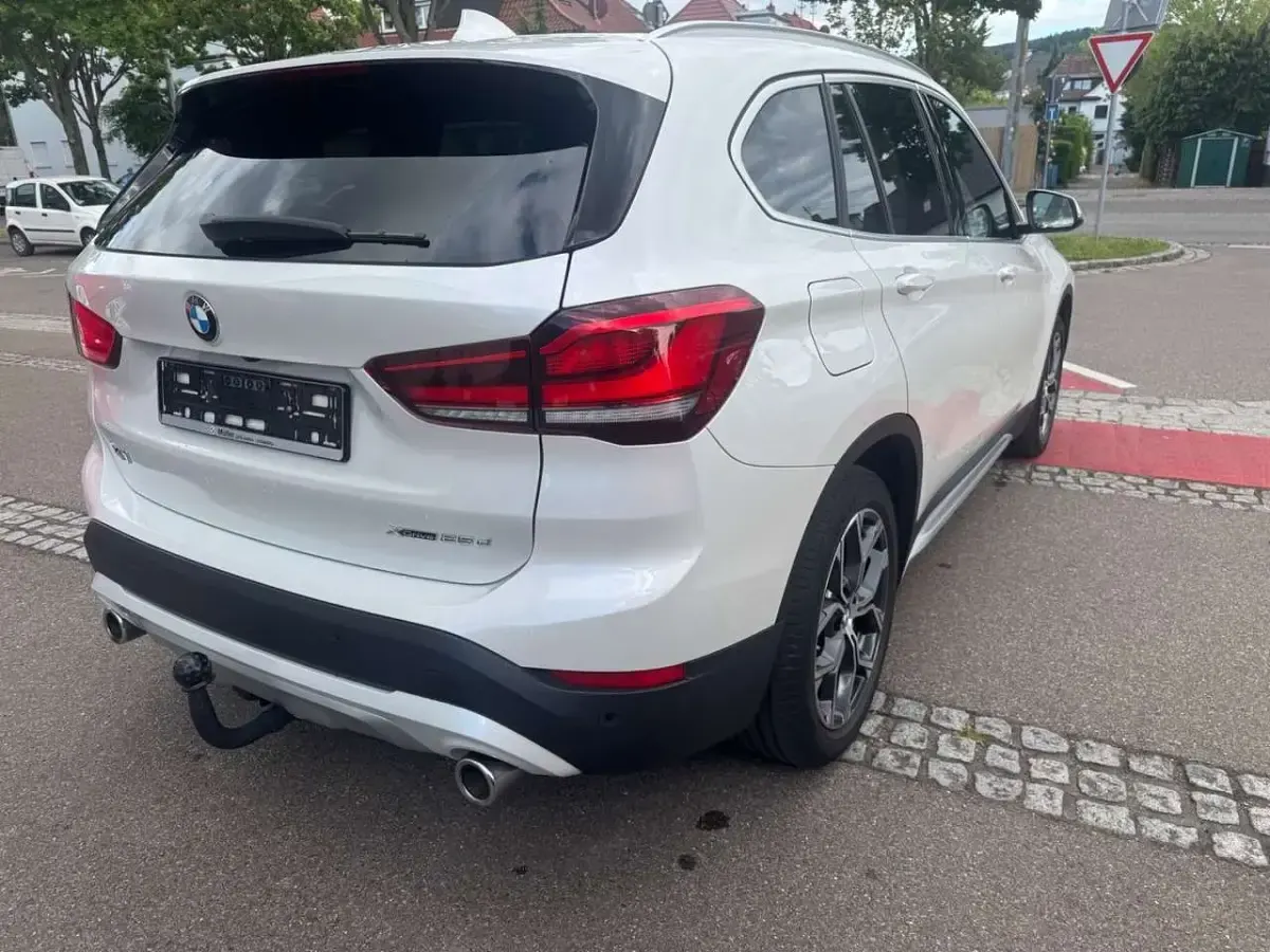 Gebraucht BMW X1 xLine 231 PS (169 kW) 2022 Mineralweiss SUV