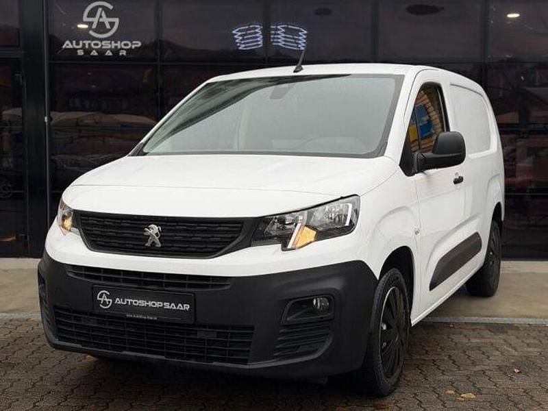 Weiß Gebraucht 2021 Peugeot Partner Premium Van | 17.990 € (Fairer Preis) - Bild 1/4