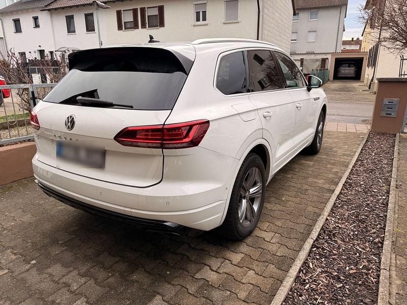 Gebraucht VW Touareg 286 PS (210 kW) 2018 Weiß SUV
