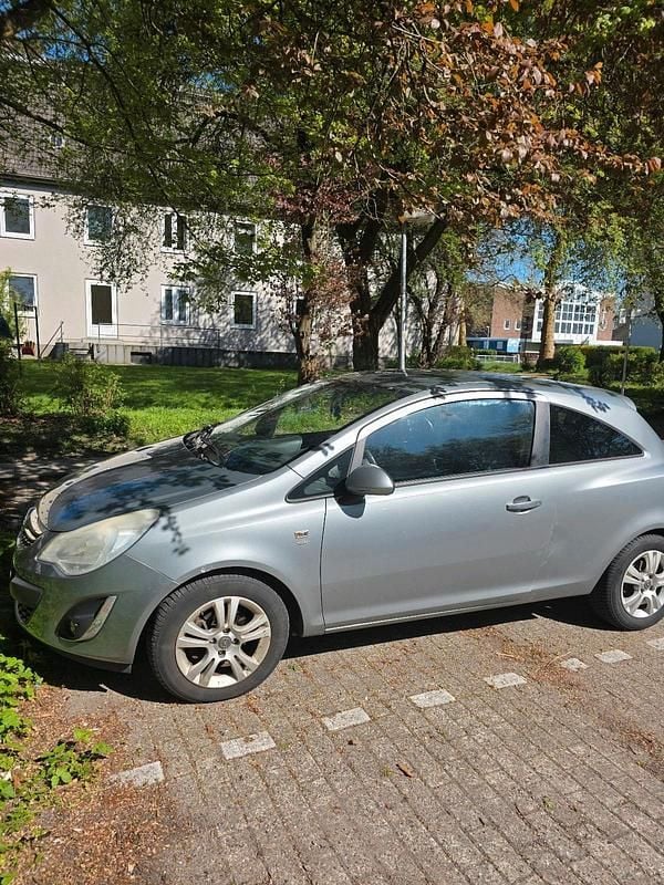 Second-hand Opel Corsa 70 CP (51 kW) 2012 Gri Hatchback