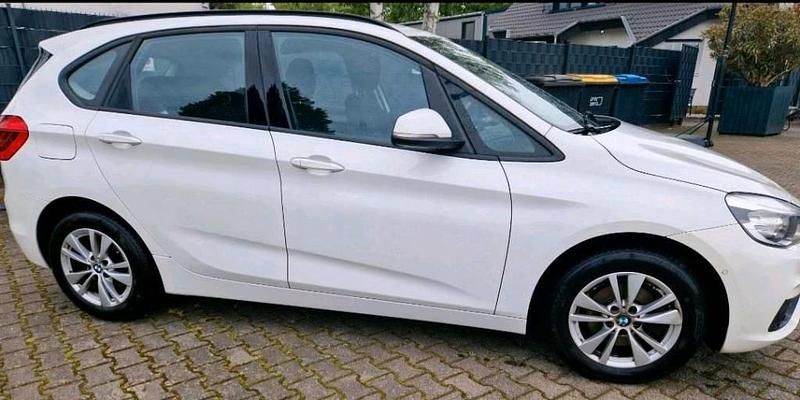 Gebraucht BMW 218 136 PS (100 kW) 2017 Weiß Kombi