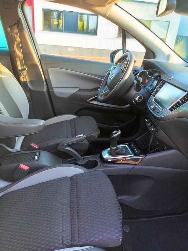 Andere farben Gebraucht 2019 Opel Grandland X SUV | 12.000 € - Bild 1/4