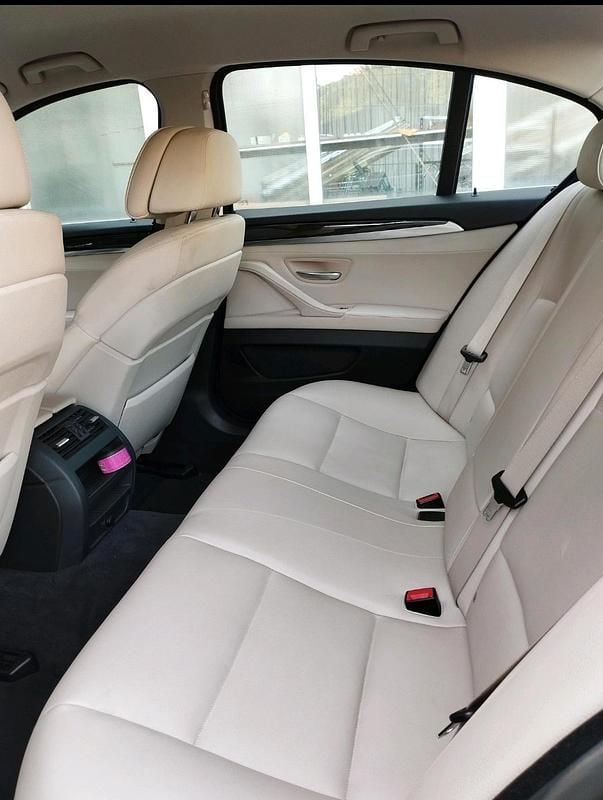 Gebraucht BMW 523 204 PS (150 kW) 2010 Grau Limousine