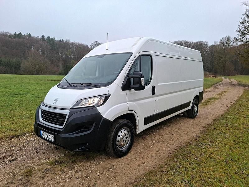 Weiß Gebraucht 2021 Peugeot Boxer Avantage Van | 15.999 € - Bild 1/4