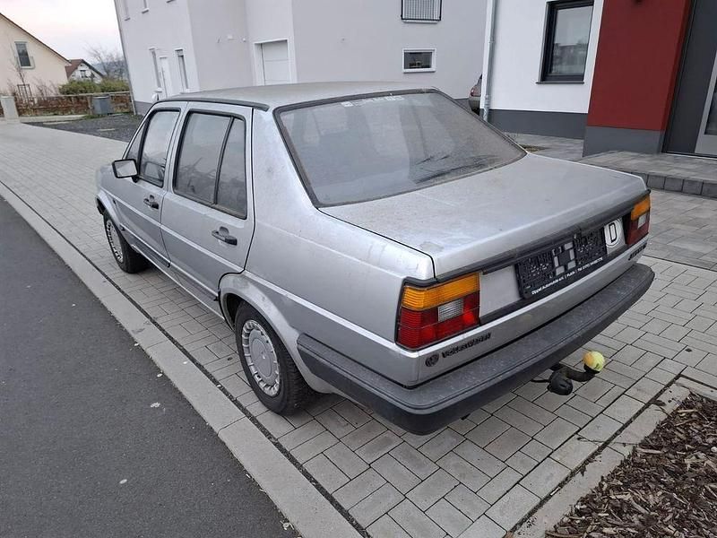 Gebraucht VW Jetta 54 PS (39 kW) 1985 Silber Limousine