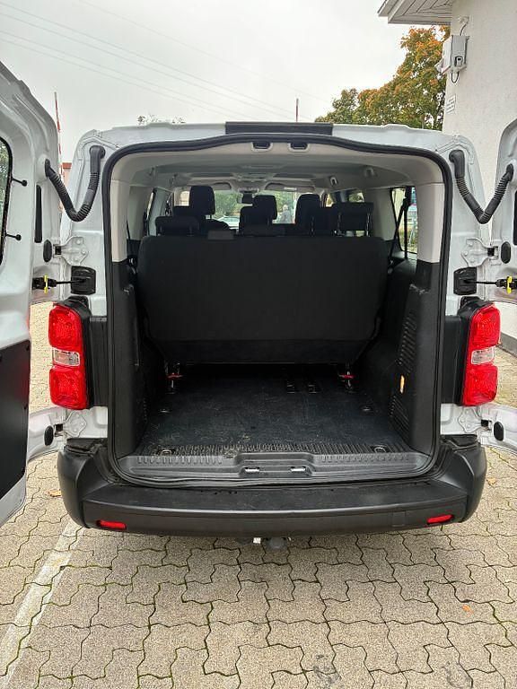 Gebraucht Toyota Proace 144 PS (105 kW) 2023 Weiß Van / Kleinbus