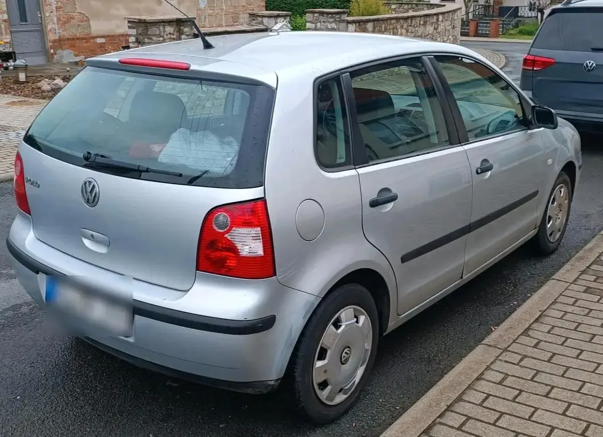 Gebraucht VW Polo 55 PS (40 kW) 2004 Silber Kleinwagen
