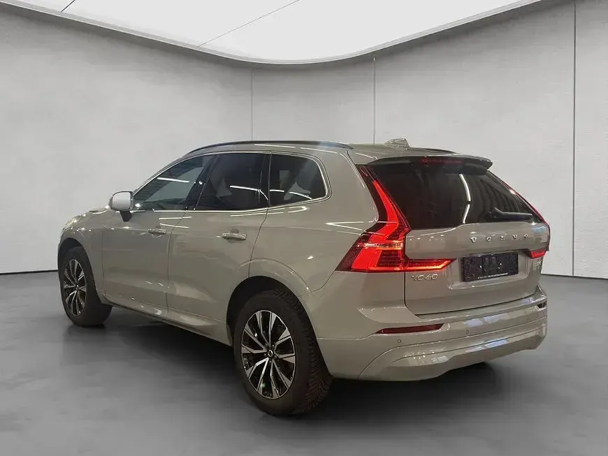 Gebraucht Volvo XC60 Core 250 PS (183 kW) 2025 Grau SUV