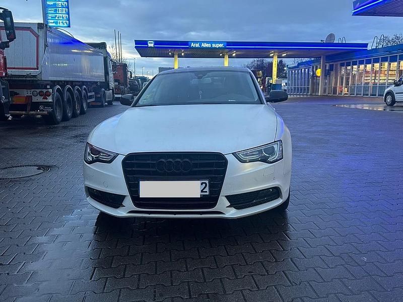 Silber Gebraucht 2013 Audi A5 Sportback Limousine | 10.500 € (Guter Preis) - Bild 1/4