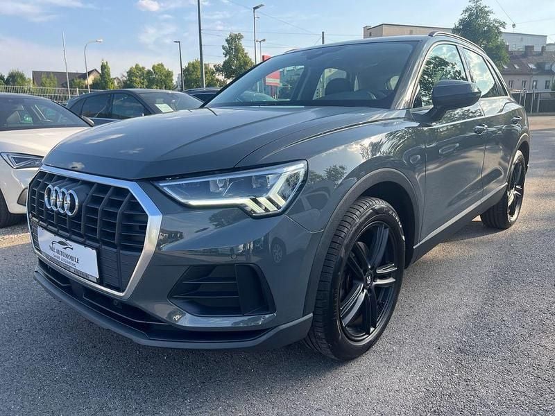 Gebraucht Audi Q3 Basis 150 PS (110 kW) 2019 Grau SUV