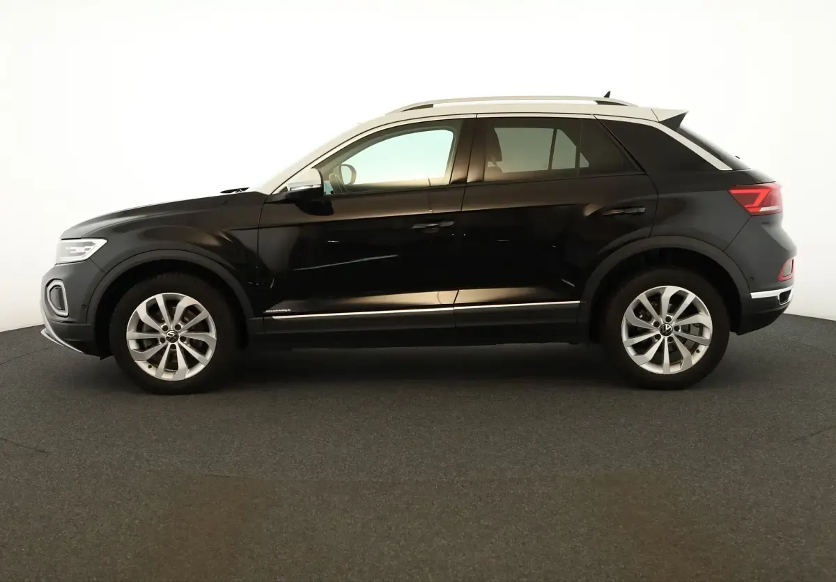 Gebraucht VW T-Roc Style 150 PS (110 kW) 2024 Deep black perleffekt SUV