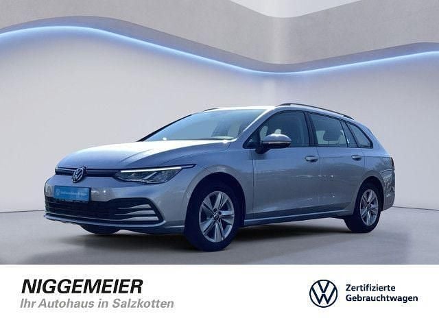 Reflexsilber metallic (metallic) Gebraucht 2021 VW Golf VIII Life Kombi | 20.980 € (Guter Preis) - Bild 1/4