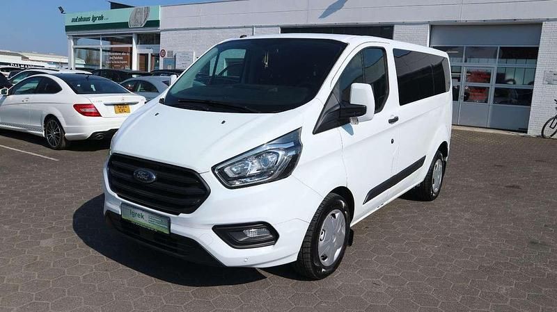 Gebraucht Ford Transit Custom Trend 105 PS (77 kW) 2018 Frozen white Kombi