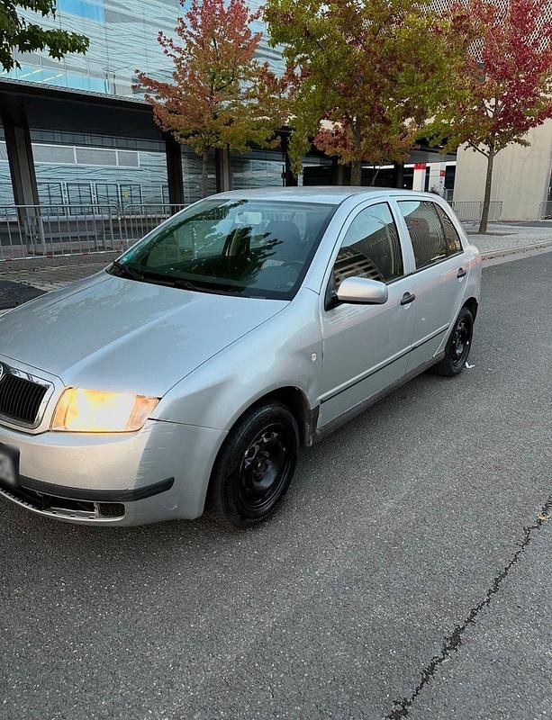 Gebraucht Skoda Fabia 74 PS (54 kW) 2004 Silber Kleinwagen