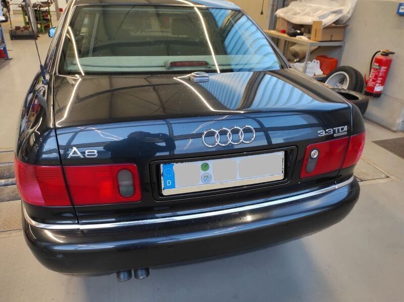 Gebraucht Audi A8 224 PS (164 kW) 2002 Schwarz Limousine