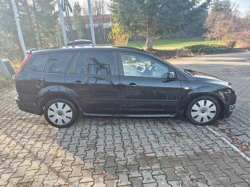 Gebraucht Ford Focus Sport 136 PS (100 kW) 2007 Schwarz Limousine