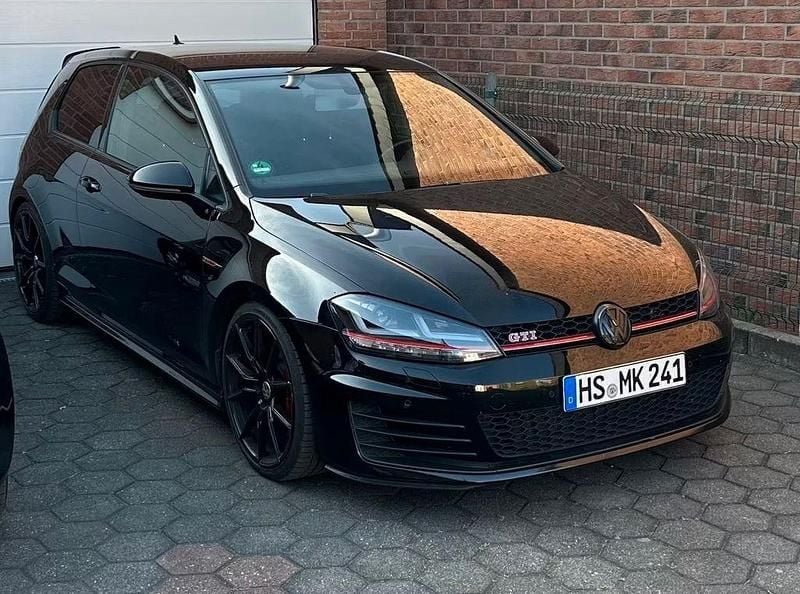 Gebraucht VW Golf VII GTI 230 PS (169 kW) 2016 Schwarz Limousine