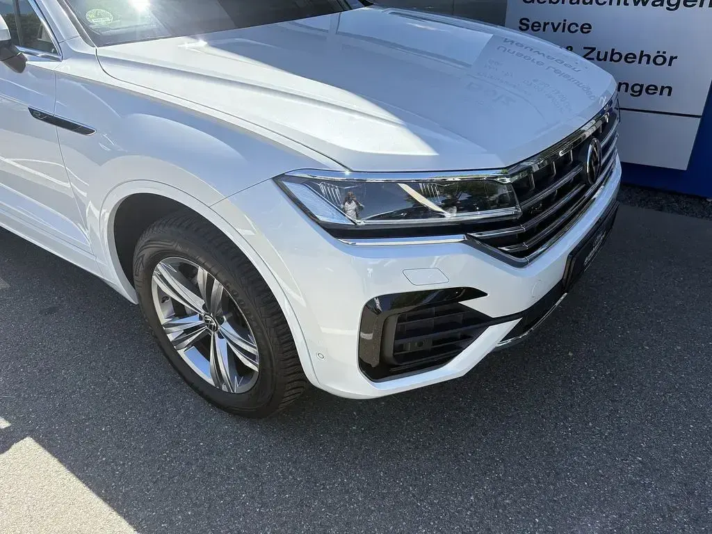 Gebraucht VW Touareg Elegance 231 PS (169 kW) 2022 Weiß SUV