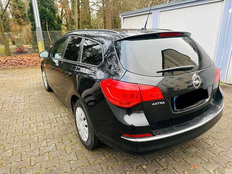 Schwarz Gebraucht 2015 Opel Astra Sport Kombi | 6.000 € (Superpreis) - Bild 1/4