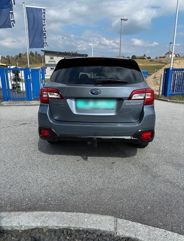 Gebraucht Subaru Outback Comfort 175 PS (128 kW) 2016 Blau Kombi