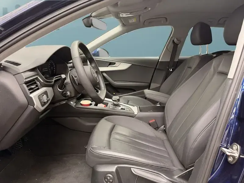 Używany Audi A4 136 KM (100 kW) 2023 Andere Kombi