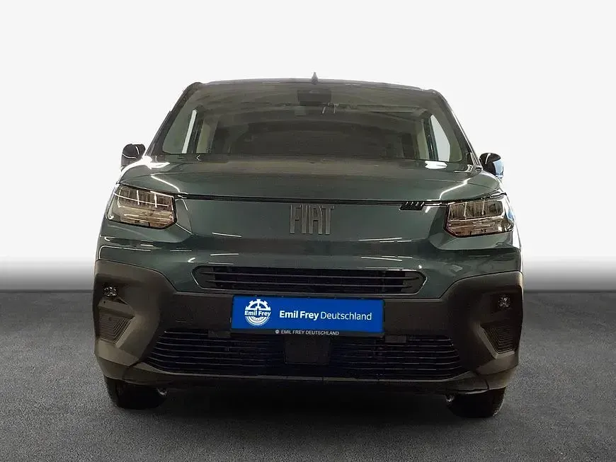 Gebraucht Fiat Doblò 102 PS (75 kW) 2026 Blau Van / Kleinbus