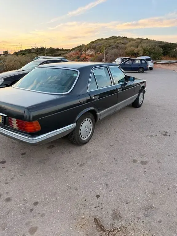 Gebraucht Mercedes E300 246 PS (180 kW) 1981 Schwarz Limousine