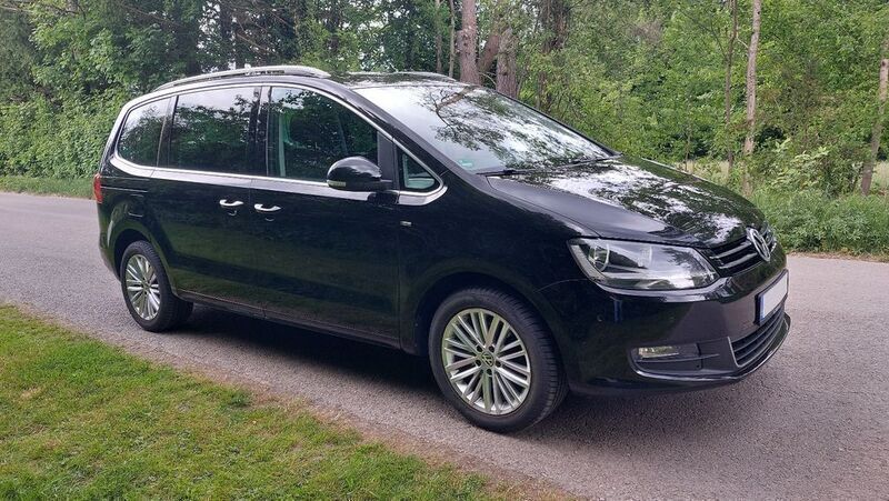 Schwarz Gebraucht 2014 VW Sharan Cup Van / Kleinbus | 16.500 € (Fairer Preis) - Bild 1/4