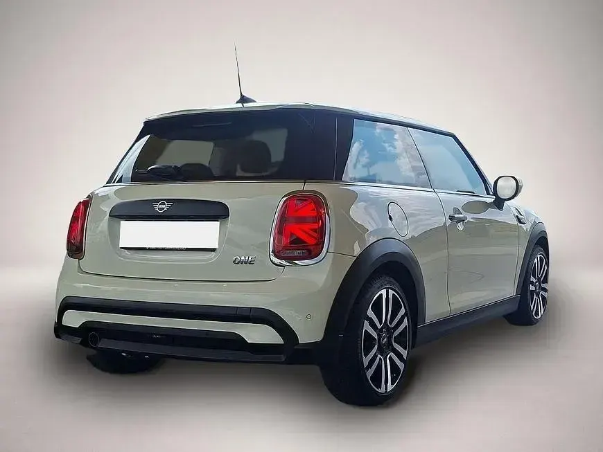 Gebraucht Mini ONE Classic 102 PS (75 kW) 2022 Manufacturer Kleinwagen