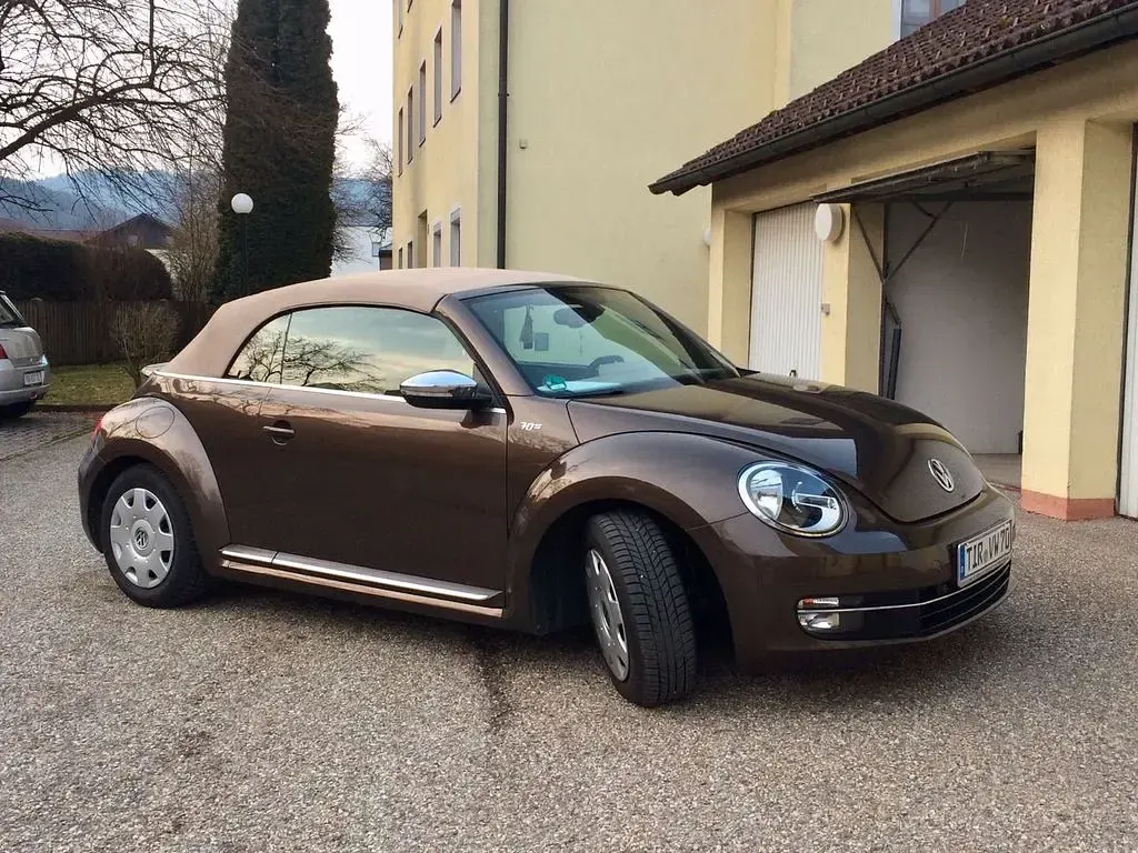 Używany VW Beetle S 105 KM (77 kW) 2013 Brązowy Hatchback
