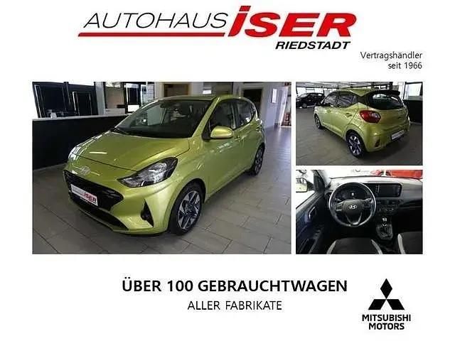 Gelb Gebraucht 2024 Hyundai i10 Trend Kleinwagen | 13.990 € (Fairer Preis) - Bild 1/4